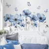 Wandsticker mit blauen Blumen & Schmetterlingen – Produktbild-Vorschau 3