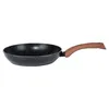 A black frying pan with a wooden handle is shown against a white background. Anteprima dell’immagine prodotto
