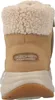 The back view of a tan winter boot with a cream-colored fuzzy lining. Voir les images du produit