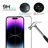 A screen protector for a smartphone is shown with a hammer about to strike it, demonstrating its durability. Text and graphics explain its features. Produktbild-Vorschau