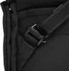 A close-up of a black backpack strap with a metal buckle. Voir les images du produit