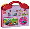 LEGO® Juniors Mias Pferdestall-Koffer 10746 Produktbild-Vorschau 3