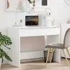 A white desk with a laptop, lamp, and chair in a home office setting. Anteprima dell’immagine prodotto