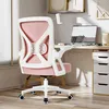 A pink and white ergonomic office chair is shown in a home office setting. Produktbild-Vorschau