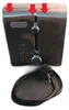 A De'Longhi toaster with its power cord coiled below it, set against a white background. Podgląd zdjęcia produktu
