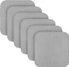 A stack of six grey square seat cushions, arranged in a staggered diagonal pattern. Anteprima dell’immagine prodotto