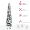 A tall, slender artificial Christmas tree with snow-like flocking stands on a white background, accompanied by icons and text describing its features. Produktbild-Vorschau