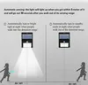 Diagram illustrating the automatic sensing feature of a solar light. Voir les images du produit