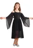 A young girl wearing a black medieval-style dress with bell sleeves and silver shoes, posing against a white background. Anteprima dell’immagine prodotto
