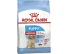 A bag of Royal Canin Medium Junior puppy food. Náhľad obrázku produktu