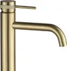 A close-up studio shot of a gold-colored faucet. Anteprima dell’immagine prodotto