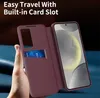 A hand holds a red flip case for a smartphone, with a credit card inserted into a slot on the case. Produktbild-Vorschau
