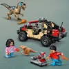LEGO Jurassic World Raptor : Poursuite en 4x4 - 2 figurines Voir les images du produit 24