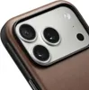 Custodia Nomad Modern in pelle, marrone - iPhone 17 Pro Anteprima dell’immagine prodotto 5