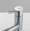 A close-up view of a modern stainless steel faucet. Anteprima dell’immagine prodotto