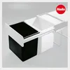 A black and white trash bin insert shown in a drawer system. Anteprima dell’immagine prodotto