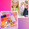 A collage showing a girl making bracelets with a loom band kit and a close-up of the kit's contents. Produktbild-Vorschau