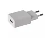A white USB charger with European plug prongs. Anteprima dell’immagine prodotto