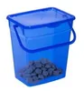 A blue plastic bucket with a lid and handle, containing some small, dark objects. Voir les images du produit