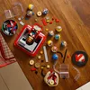 Distributeur automatique de figurines LEGO IDEAS 21358 Voir les images du produit 6