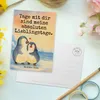 Mr. & Mrs. Panda Postkarte Pinguin umarmen Design - Weiß - Produktbild-Vorschau 3