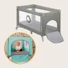A collage showing a gray travel crib and a close-up of a teal travel crib with a baby inside. Produktbild-Vorschau