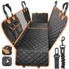 A dog car seat cover is laid out flat, showing its quilted design and orange trim. Accessories like a leash and seatbelt clip are also visible. Anteprima dell’immagine prodotto
