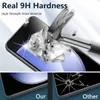 A hammer striking a smartphone screen, with text highlighting the screen protector's durability. Produktbild-Vorschau