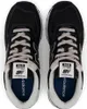 A top-down view of a pair of black New Balance sneakers. Voir les images du produit