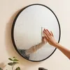 Kulaté nástěnné zrcadlo s černým rámem, průměr 60 cm, Náhled obrázku produktu 2