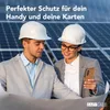 Two people wearing hard hats are looking at a blueprint in front of solar panels. One person is holding a phone with a case. Produktbild-Vorschau