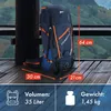 A backpack is shown on a wooden platform with a natural landscape in the background. Dimensions and volume are indicated. Produktbild-Vorschau