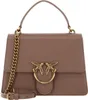 A studio shot of a handbag. Náhled obrázku produktu