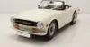 Minichamps 155132035 Triumph TR6 (LHD) 1969 bílá 1:18 Náhled obrázku produktu 1