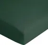 A close-up, angled view of a dark green fitted sheet. Náhled obrázku produktu
