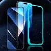 Three iPhone screens and a teal phone case are displayed against a dark, starry background. Anteprima dell’immagine prodotto