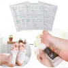 A collage showing detox foot pads, their packaging, and how they are applied to feet. Produktbild-Vorschau