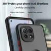 Close-up of a phone case, highlighting its protective features. Produktbild-Vorschau