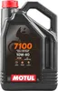 A black plastic jug of Motul 7100 4T motor oil. Podgląd zdjęcia produktu