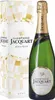 A bottle of Jacquart Mosaique Brut champagne and its gift box. Produktbild-Vorschau