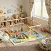 Parc pour bébé YARDIN XXL en bois avec 2 centres Voir les images du produit 9