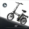 An electric bicycle is shown on a ramp, indicating its climbing ability, with a graphic showing a bicycle on a slope. Voir les images du produit
