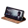 A smartphone case with a phone displaying a movie poster. Produktbild-Vorschau