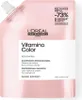 A refill pouch of L'Oréal Professionnel Serie Expert Vitamino Color Shampoo against a white background. Anteprima dell’immagine prodotto