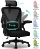 A black ergonomic office chair is shown with callouts indicating adjustable features. Several other office chairs in different colors are displayed on the right side of the image. Produktbild-Vorschau