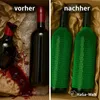 A split image showing a broken wine bottle on the left and two wine bottles protected by green mesh on the right. Produktbild-Vorschau