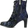 A side view of a single women's boot. Produktbild-Vorschau