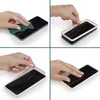 A collage of four images showing the steps to apply a screen protector to a smartphone. Anteprima dell’immagine prodotto