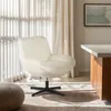 Sessel drehbar elegant aus Bouclé-Stoff fürs Wohnzimmer Produktbild-Vorschau 7