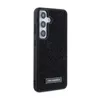 Funda Karl Lagerfeld con logo de metal y pedrería para Vista previa de la imagen del producto 4